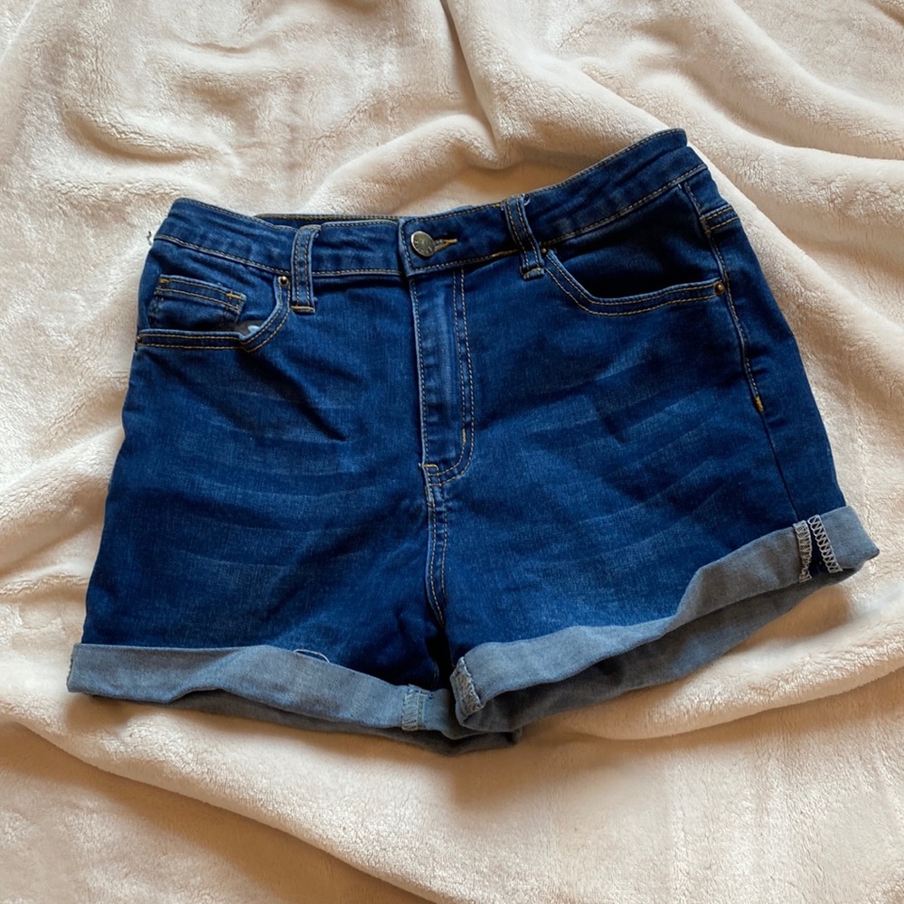 Jean shorts stretchy